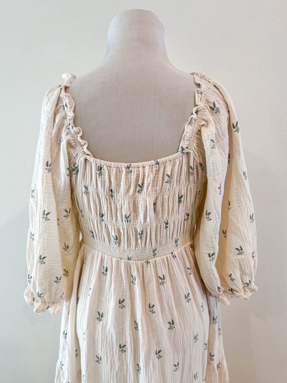 Grade and Gather Cream and Green Floral Smocked Cotton Midi Dress Womens Small - Picture 6 of 13